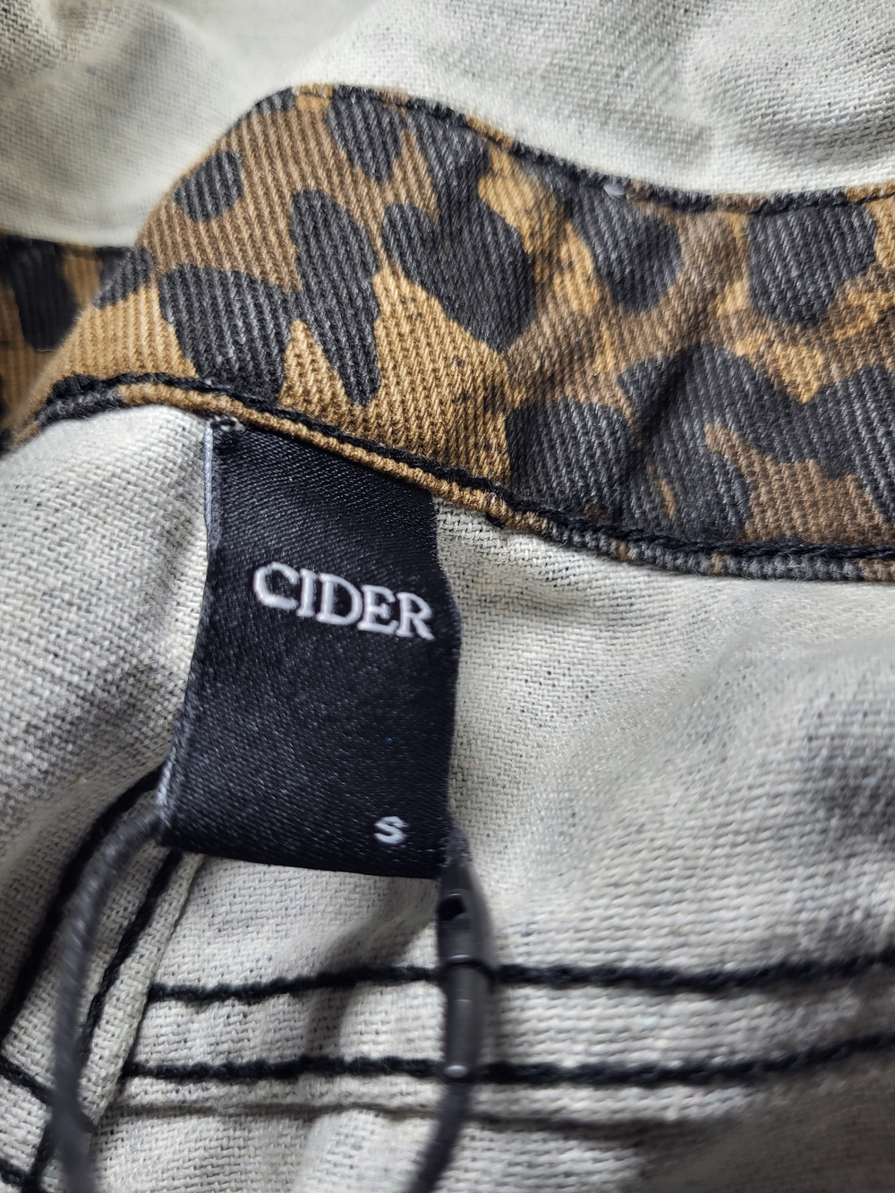 NWT Cider Overalls Oversized Cheetah Print Wide-Leg Cotton Cargo. - Picture 4 of 9